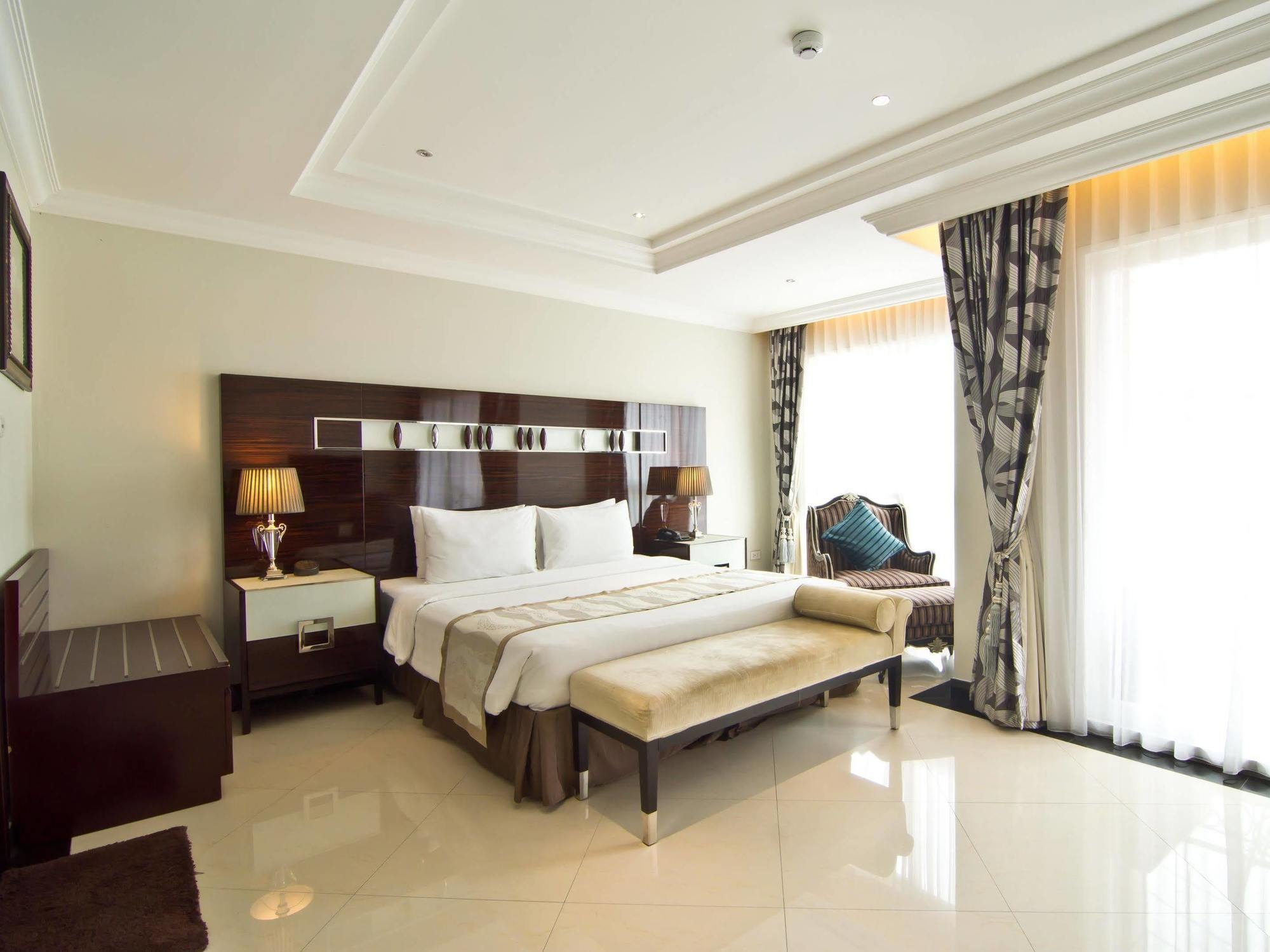 Hotel Lk Royal Wing Pattaya Exteriér fotografie