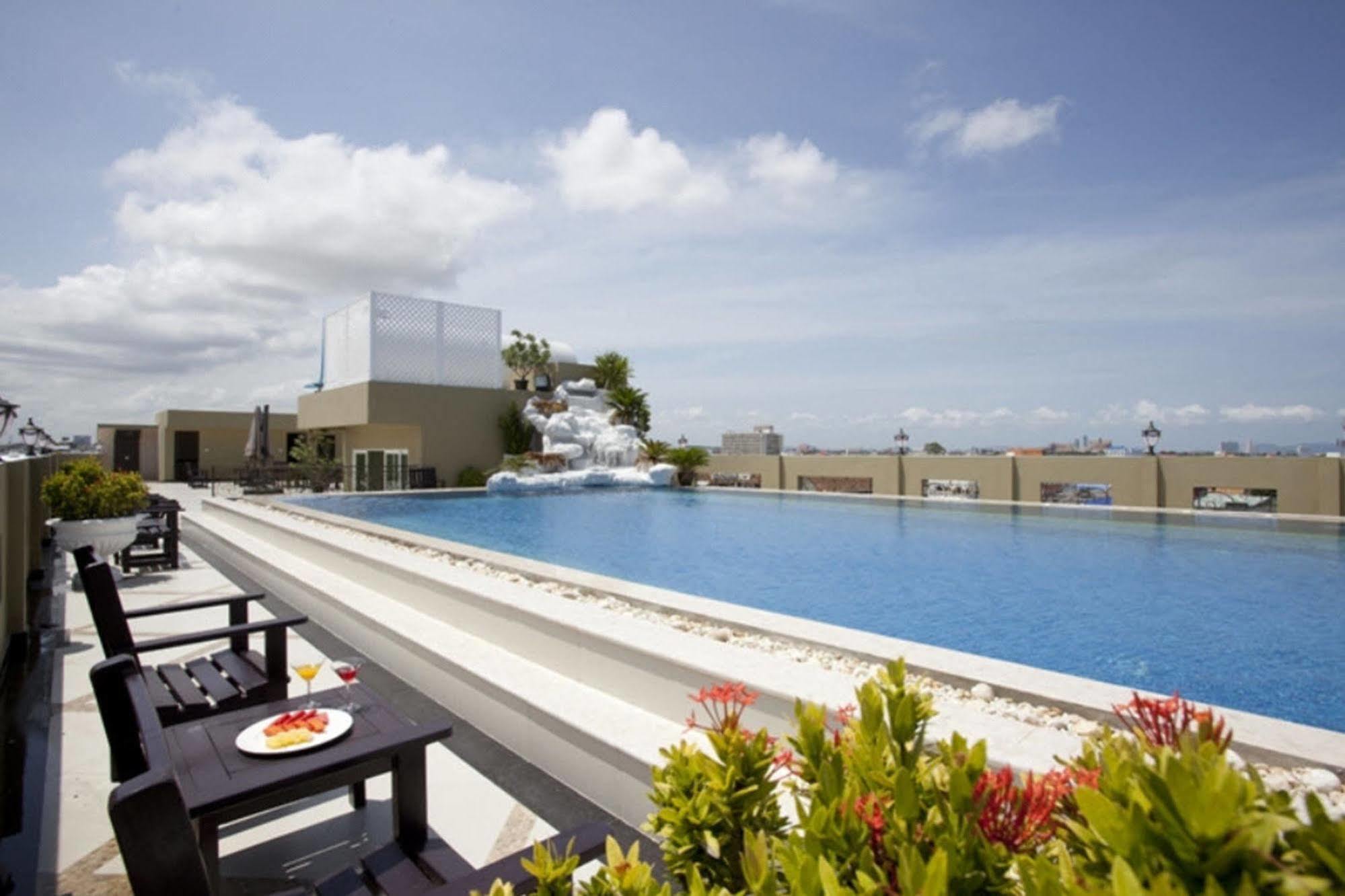 Hotel Lk Royal Wing Pattaya Exteriér fotografie